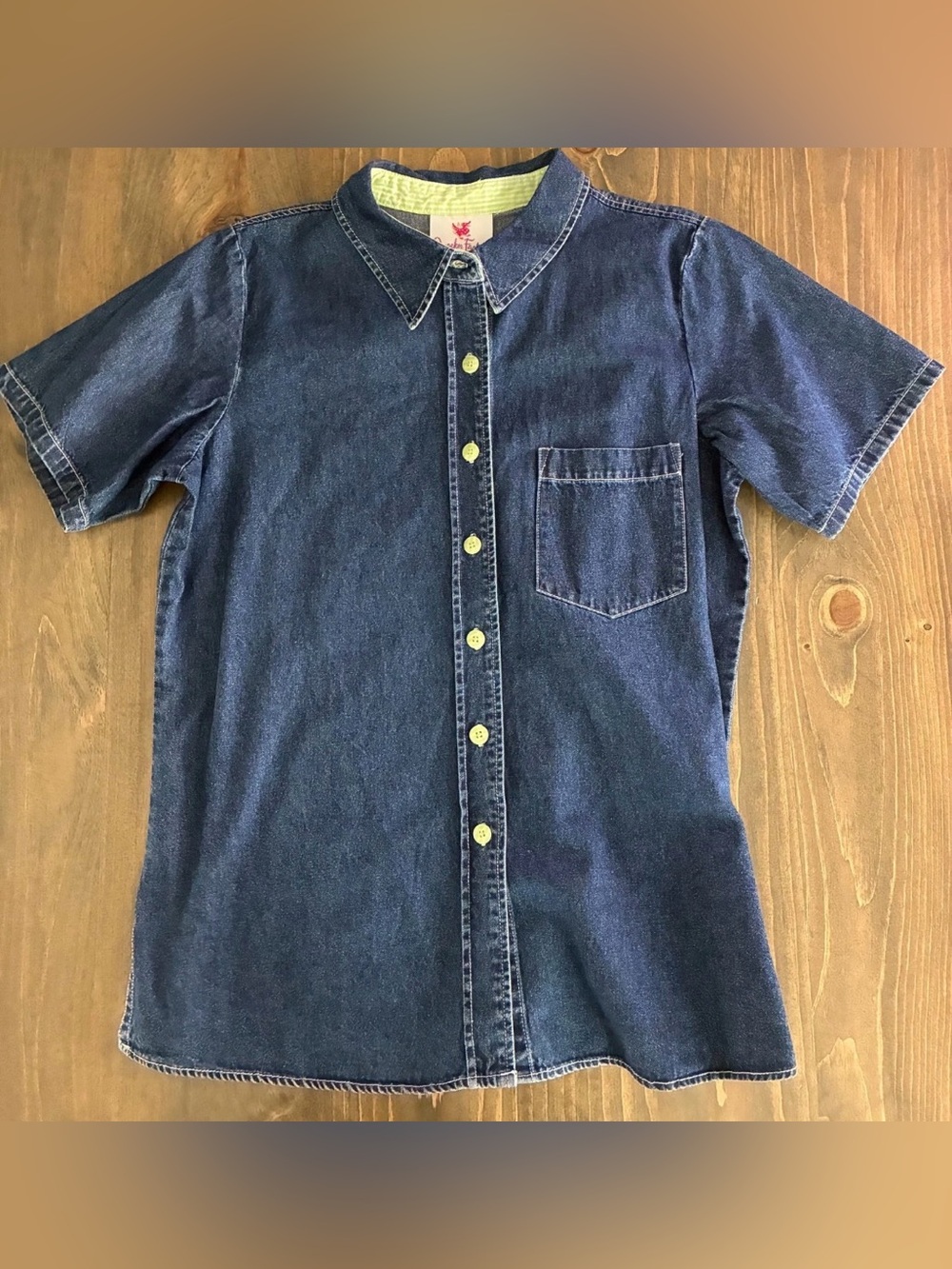 Quacker Factory Short Sleeve Denim button down shirt Women's Medium New with Tag